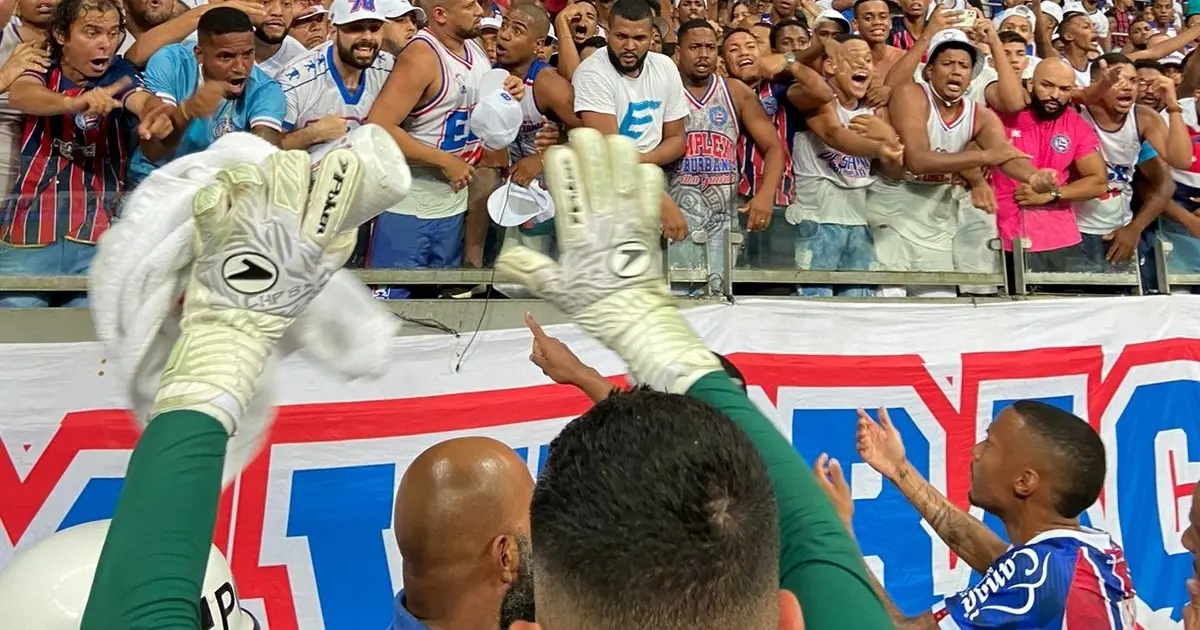 Torcida do Bahia cobra jogadores após derrota para o Cuiabá